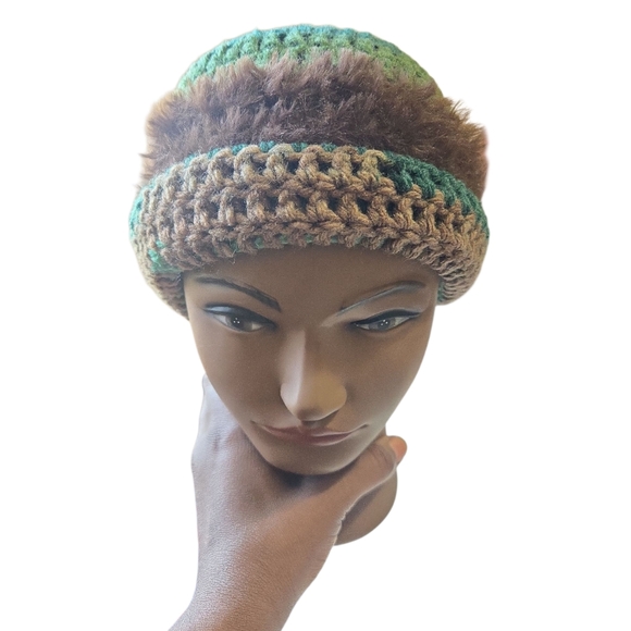"Forest & Fur" Basic & Ribbed Beanie w/Brim, Adult Size, HandmadeByMe, Unisex - Picture 4 of 4
